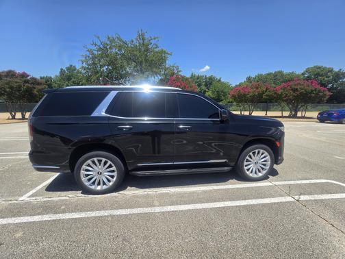 2023 Cadillac Escalade Luxury