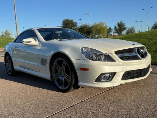 White 2012 Mercedes-Benz SL-Class SL 550