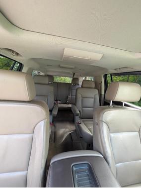 White 2016 Chevrolet Suburban LT