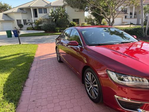 2017 Lincoln MKZ Select