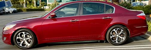 2011 Hyundai Genesis 3.8