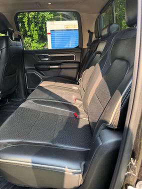 Black 2019 RAM 1500 Laramie