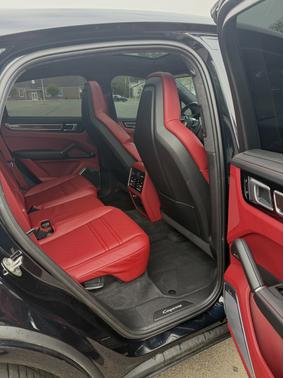 2021 Porsche Cayenne GTS Coupe AWD