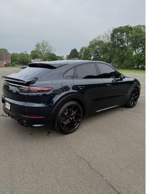 2021 Porsche Cayenne GTS Coupe AWD