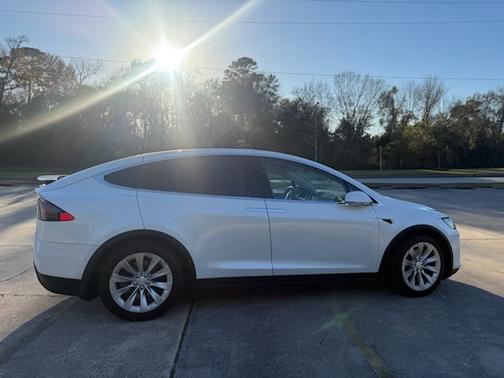 2016 Tesla Model X 90D