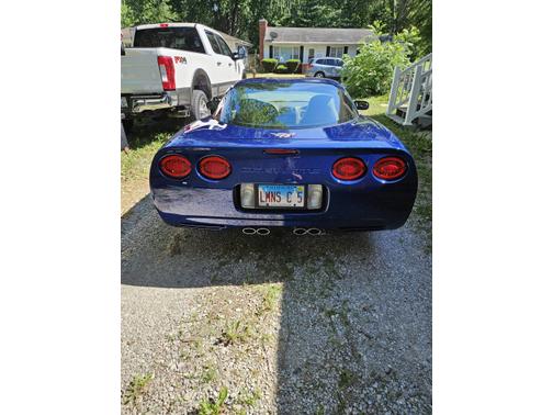 2004 Chevrolet Corvette Base