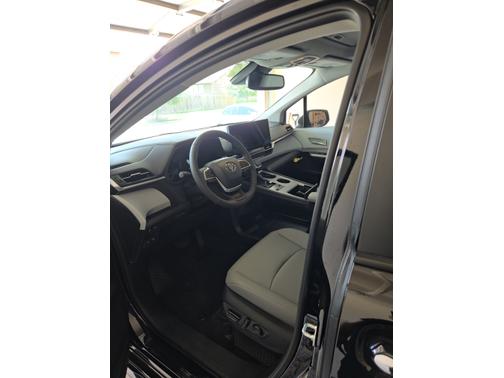 Black 2026 Toyota Sienna XLE