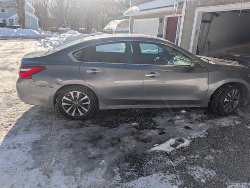 2017 Nissan Altima 2.5 SV