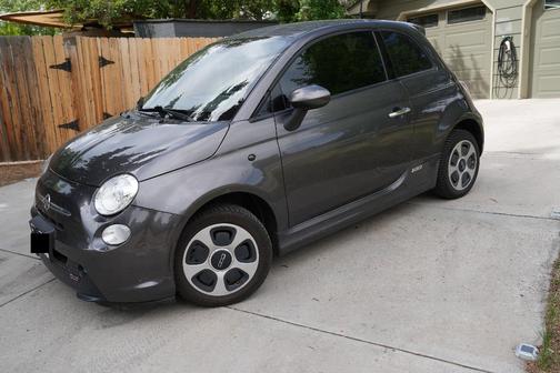 Gray 2015 FIAT 500e Battery Electric