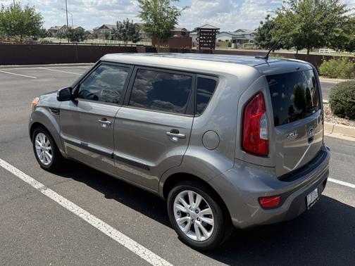 2012 Kia Soul +