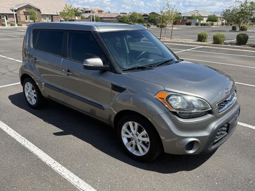 2012 Kia Soul +