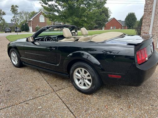 2008 Ford Mustang Base