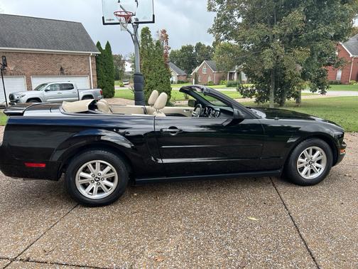 2008 Ford Mustang Base