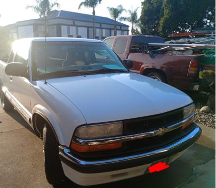 2001 Chevrolet S-10 LS Extended Cab