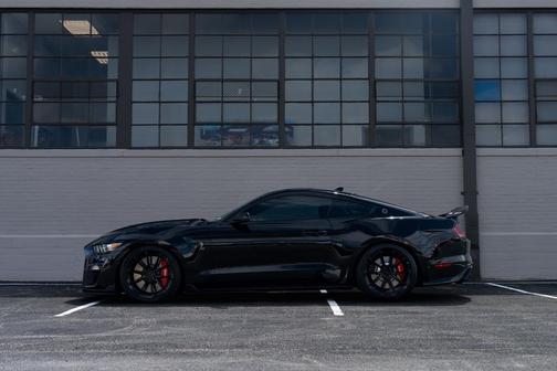 Black 2020 Ford Shelby GT500 Base
