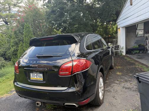 Black 2013 Porsche Cayenne Cayenne