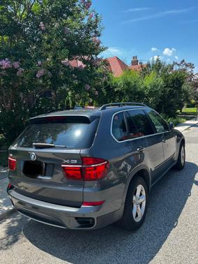 Gray 2013 BMW X5 xDrive50i