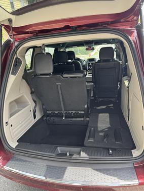Red 2019 Dodge Grand Caravan SXT