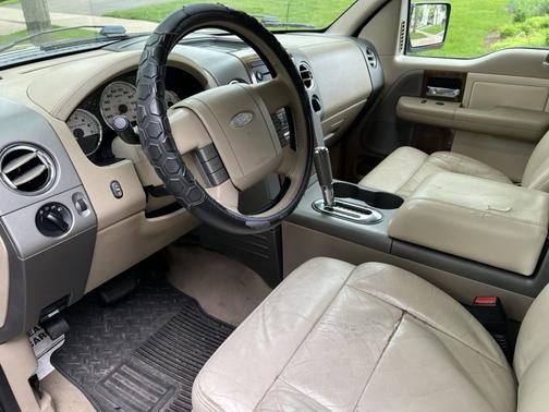 2004 Ford F-150 Lariat SuperCrew