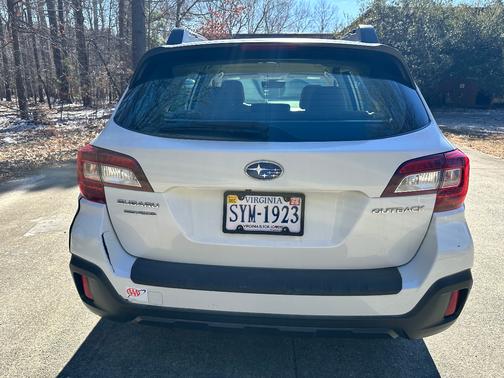 2018 Subaru Outback 2.5i