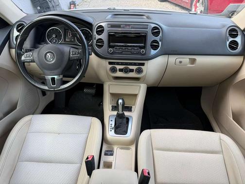 2014 Volkswagen Tiguan Auto SE