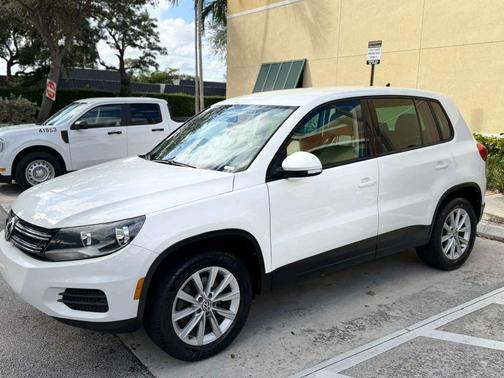 2014 Volkswagen Tiguan Auto SE