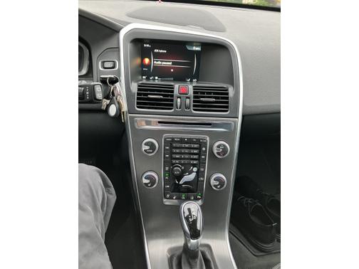 2016 Volvo XC60 T6 Drive-E Platinum