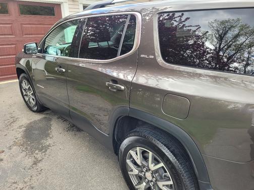Brown 2020 GMC Acadia SLE