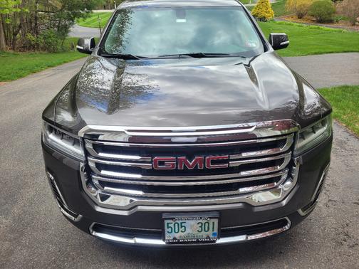 Brown 2020 GMC Acadia SLE