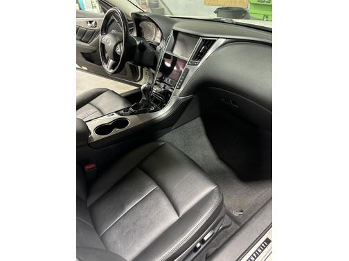 2015 INFINITI Q50 Premium