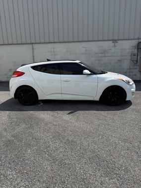 2013 Hyundai Veloster Base