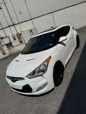 2013 Hyundai Veloster Base