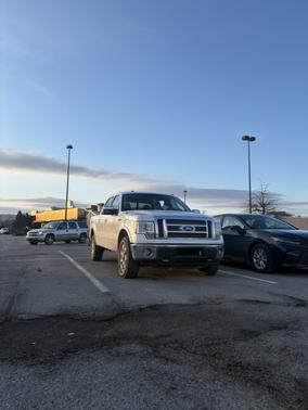 White 2011 Ford F-150 Lariat