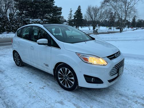 2017 Ford C-Max Energi Titanium