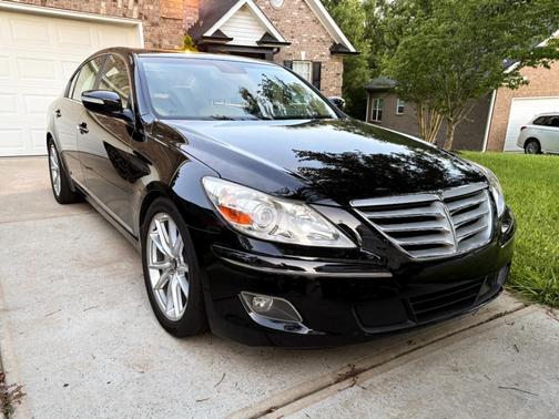 Black 2010 Hyundai Genesis 4.6