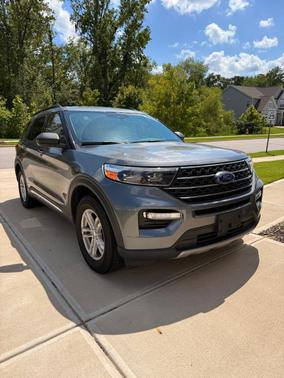 Gray 2024 Ford Explorer XLT