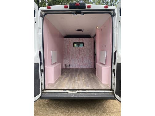 Photo 2 of 7 of 2014 RAM ProMaster 2500 Tradesman