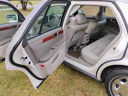 2002 Cadillac DeVille Base