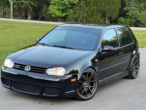 Black 2004 Volkswagen R32 Base