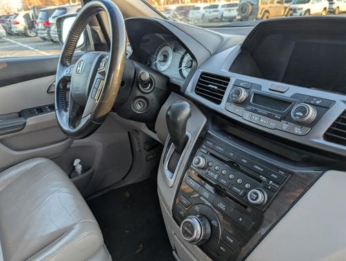 2011 Honda Odyssey Touring Elite