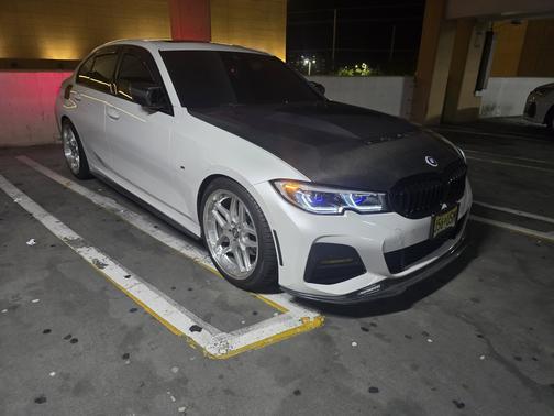 White 2022 BMW 330 i xDrive