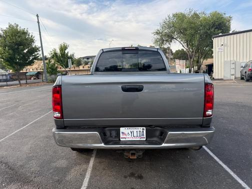 Gray 2005 Dodge Ram 2500 SLT Quad Cab