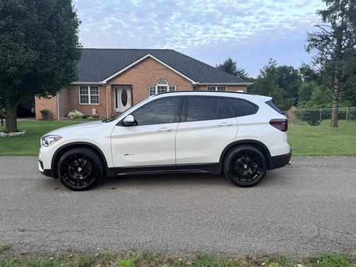 White 2017 BMW X1 xDrive 28i
