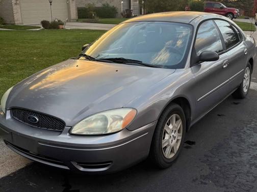 2007 Ford Taurus SE