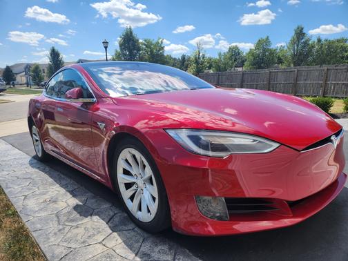 2017 Tesla Model S 75D