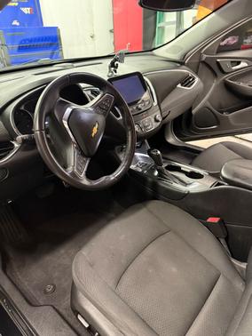 2017 Chevrolet Malibu 1LT