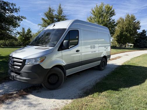 2024 Mercedes-Benz Sprinter 2500 Standard Roof