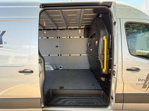 2024 Mercedes-Benz Sprinter 2500 Standard Roof