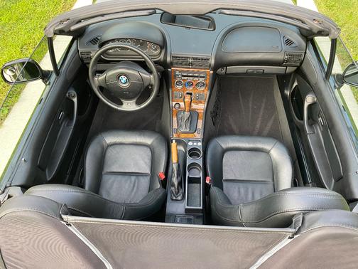 2002 BMW Z3 3.0i Roadster