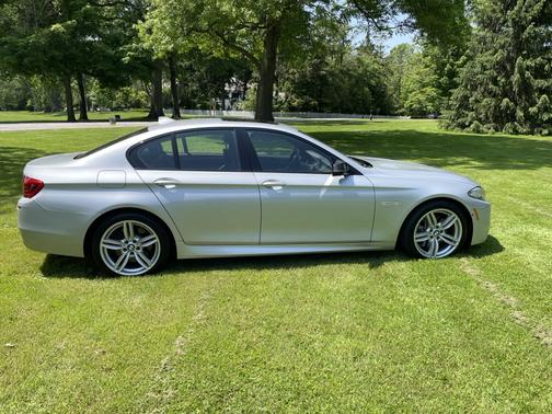 2016 BMW 550 i xDrive